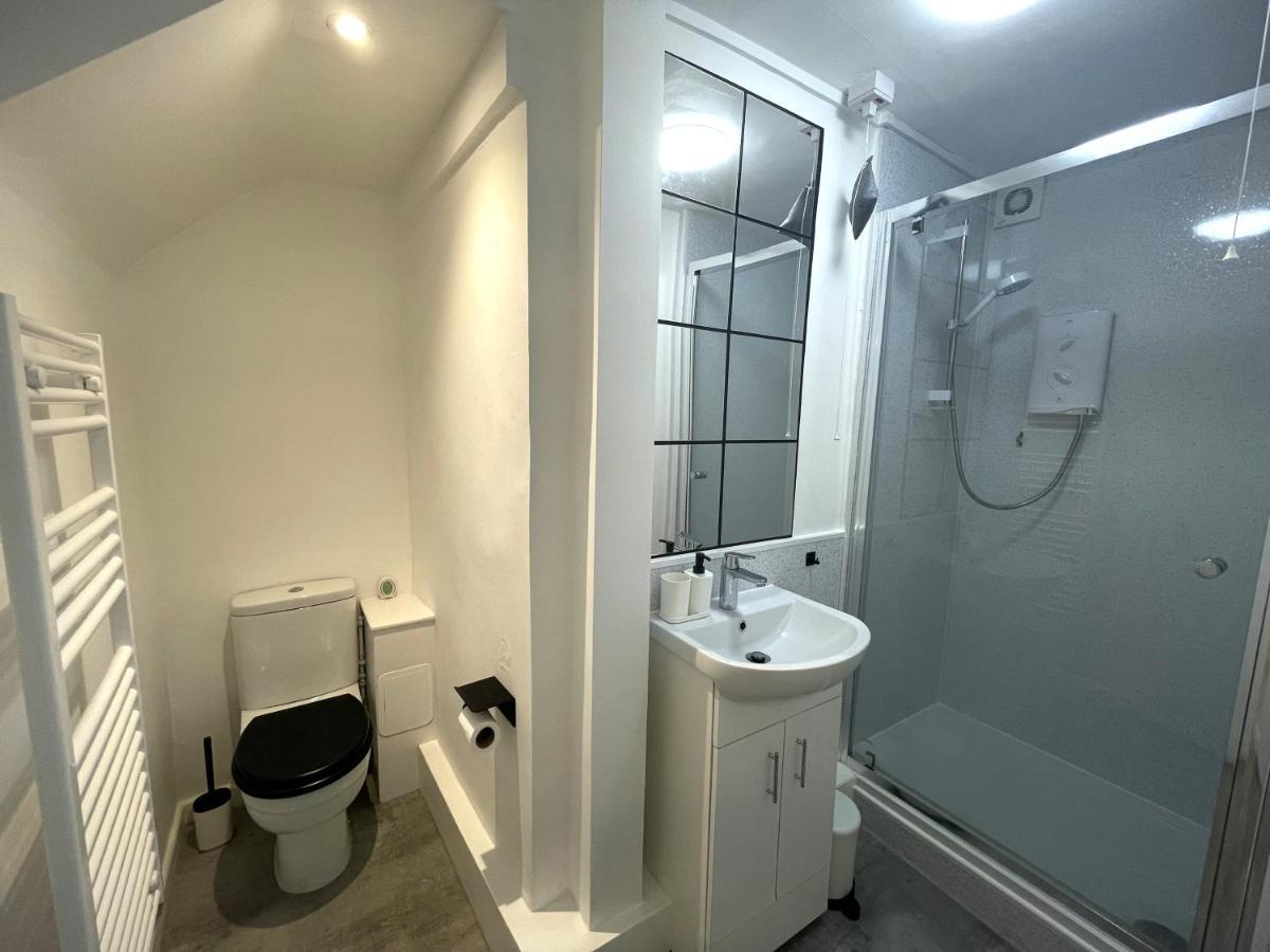 Modern Studio Apartment; 10Min Walk To Town & Quay Exeter Zewnętrze zdjęcie